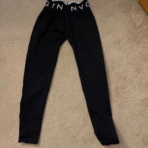 NVGTN leggings cropped like new condition size small